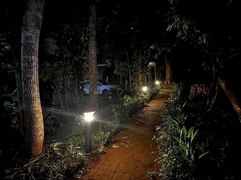 Serenity Farm Stay Hampāpura المظهر الخارجي الصورة